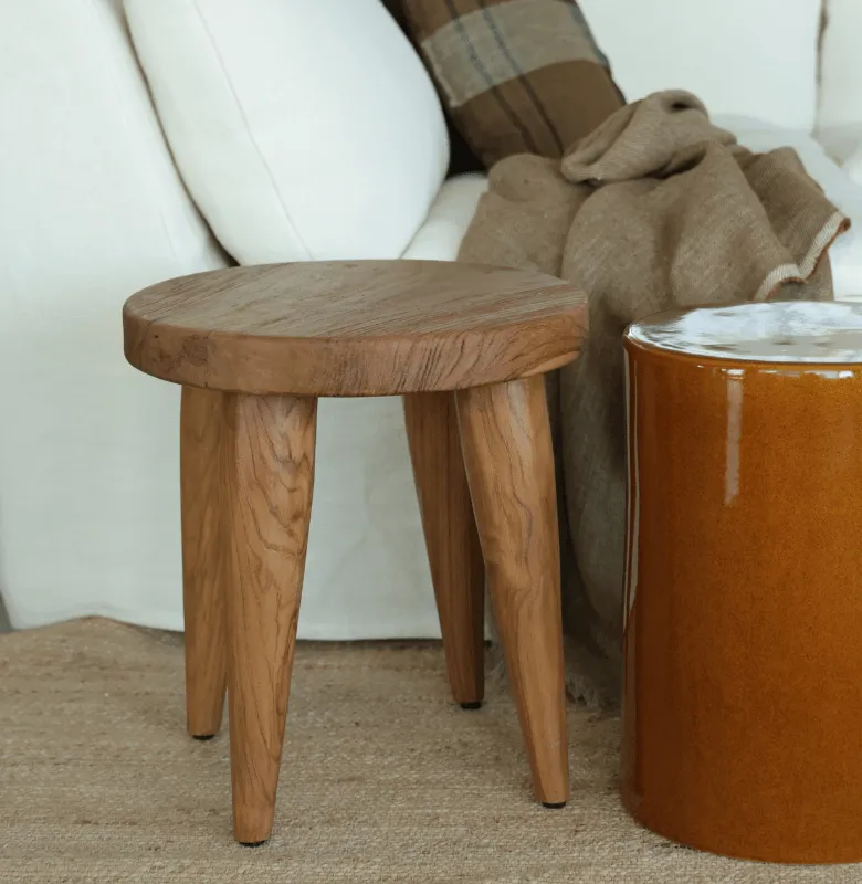 MESA LATERAL TOINY en Madera natural - Mesas de arrimo, Uruguay | Masinfinito Casa