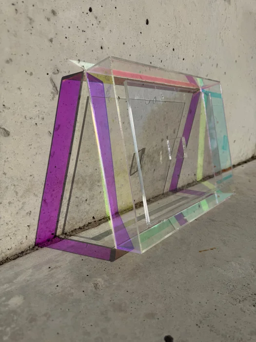 Marco Acrílico Holográfico - Marcos, Uruguay | Mara Estudio, vista 4