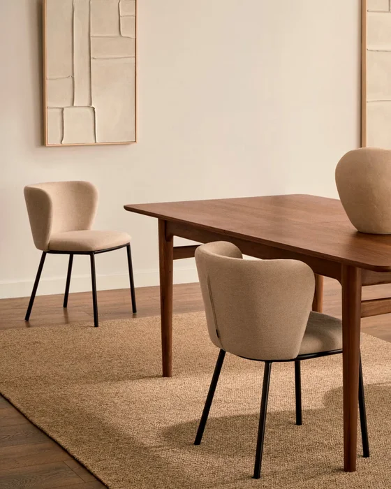Silla Ciselia - de chenilla beige y acero negro en Beige - Sillas, Uruguay | Kavehome, vista 3