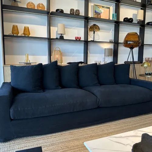 Sillón Ossira en Negro - Sillones y sofás, Uruguay | Satec
