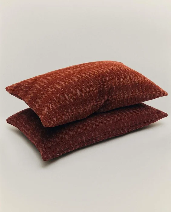 FUNDA COJÍN CHENILLA en Terracota - Textiles, Uruguay | Zara Home