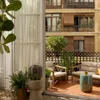 Mesa auxiliar exterior Mesquida de cerámica con acabado terracota glaseado Ø 35 cm - con acabado crudo glaseado Ø 36 cm en Beige - Mesas de arrimo, Uruguay | Kavehome, vista 3 de 7