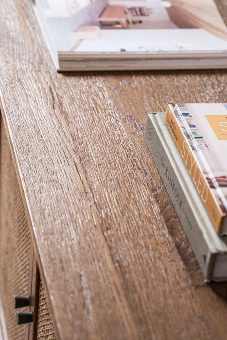 APARADOR SAKURA - ROBLE MACIZO Y RATTAN en Madera natural - Bibliotecas, Uruguay | La Iberica, vista 10