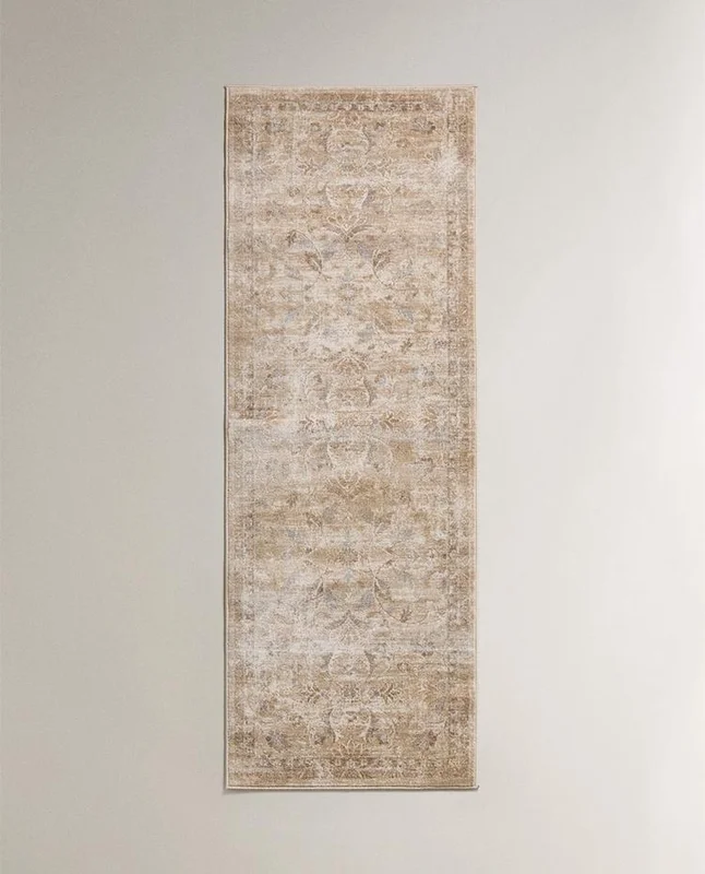 ALFOMBRA EFECTO VINTAGE en Beige - Alfombras, Uruguay | Zara Home, vista 4