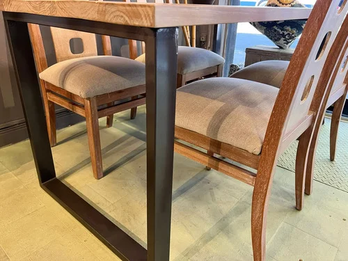 Juego Comedor Industrial Madera Maciza 4 Sillas 140x85 A Eleccion en Madera natural - Mesas de comedor, Uruguay | Ozark Home, vista 5