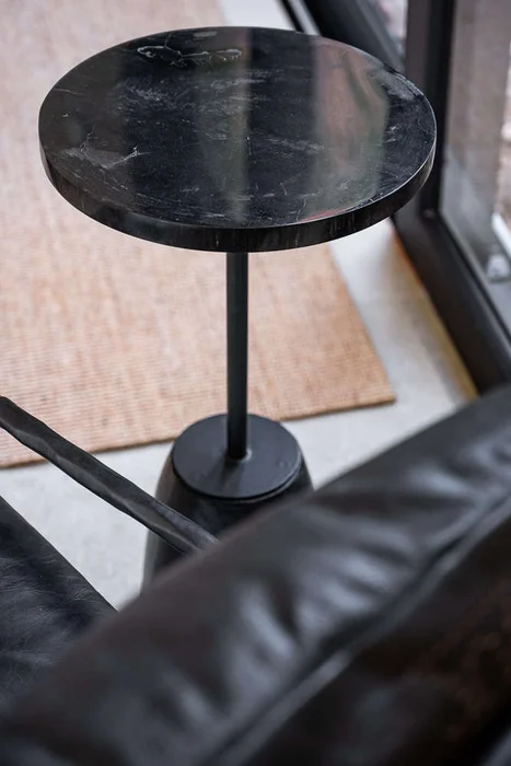 MESA PETRIFICADA BLACK - BASE CEMENTO - 45 CMS - Mesas de living, Uruguay | La Iberica
