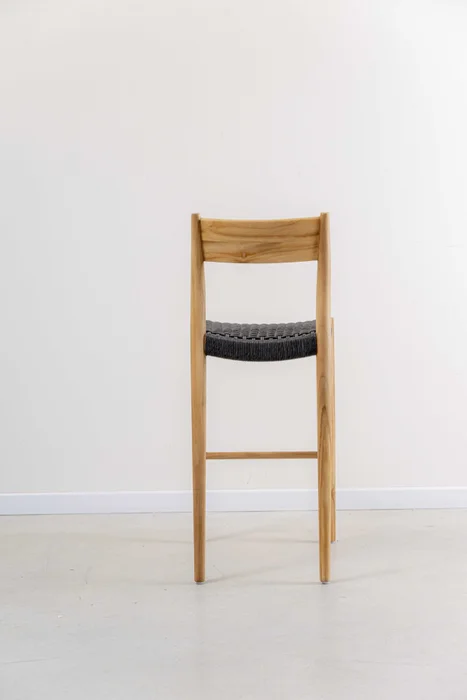 Banquetas en teca y loom sintético - Butacas, banquetas y puffs, Uruguay | Entrecasa, vista 3