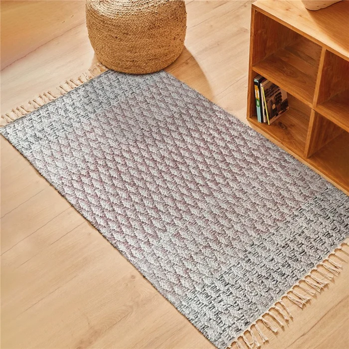 ALFOMBRA 69X114CM FLECOS ROMBO ARENA en Beige - Alfombras, Uruguay | Koz, vista 2