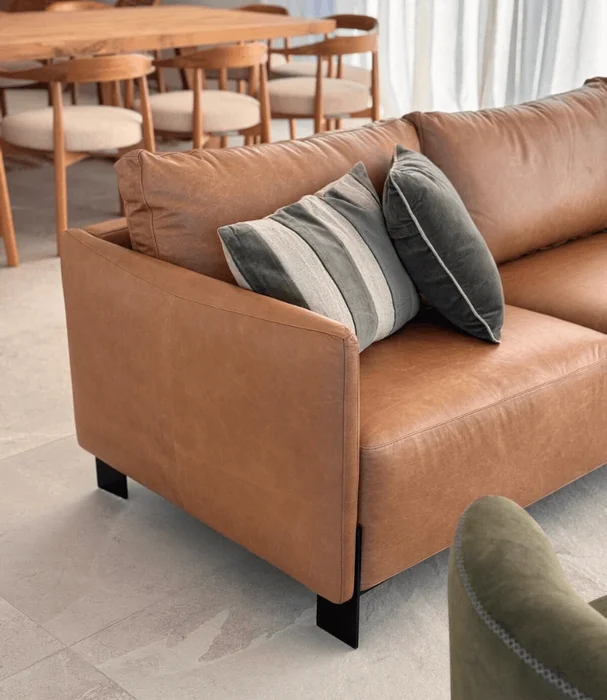 SOFA BALTAZAR LA PAZ CAMEL  en Marrón - Sillones y sofás, Uruguay | Masinfinito Casa, vista 2