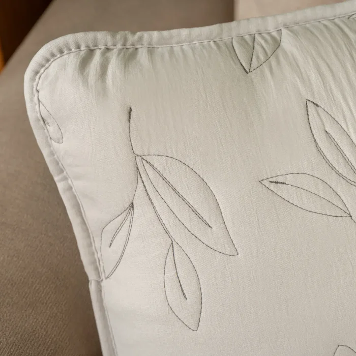 Funda de Almohadón Bordado Hojas - Textiles, Uruguay | Arredo, vista 2