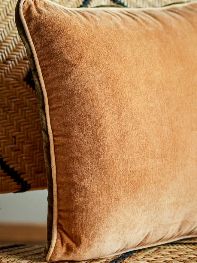 Almohadón Aurial en Marrón - Textiles, Uruguay | Martinika Deco, vista 2