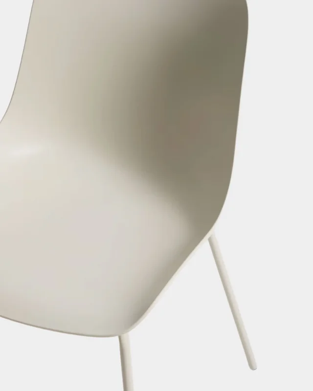 Silla Altea beige y patas de acero - con acabado beige en Beige - Sillas, Uruguay | Kavehome, vista 3