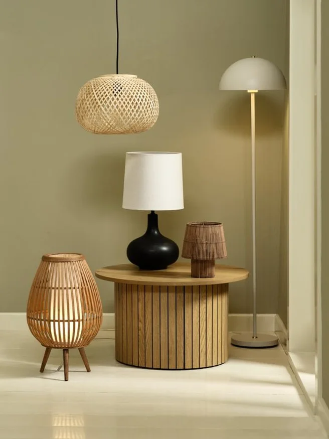 Lámpara de mesa JOACHIM Ø27xH54 cm beige/negro - Iluminación, Uruguay | JYSK, vista 2