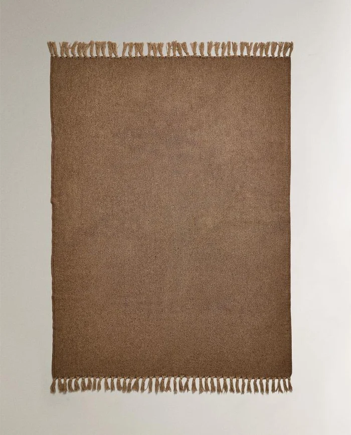 MANTA FLECOS en Marrón - Textiles, Uruguay | Zara Home, vista 2