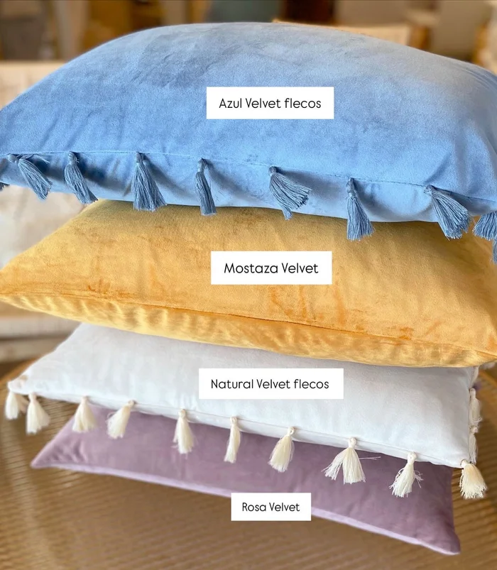 Almohadón Velvet Rectangular en Azul - Textiles, Uruguay | Indrana, vista 2