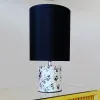 Lámpara de mesa Engla pantalla Negra en Multicolor - Lámparas de mesa, Uruguay | Alta Gracia Deco, vista 2 de 2