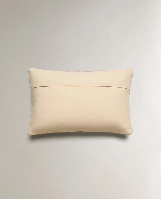 FUNDA COJÍN EFECTO VINTAGE - Textiles, Uruguay | Zara Home, vista 2