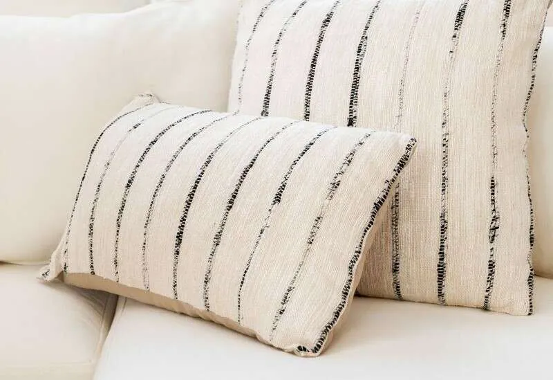 ALMOHADON PIMIENTA - 30 X 50 CMS - Textiles, Uruguay | La Iberica