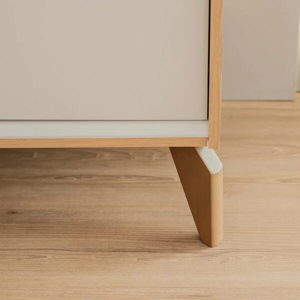 Aparador Recibidor Aura 140cm - Patas en madera maciza en Beige - Aparadores y recibidores, Uruguay | Balton, vista 3
