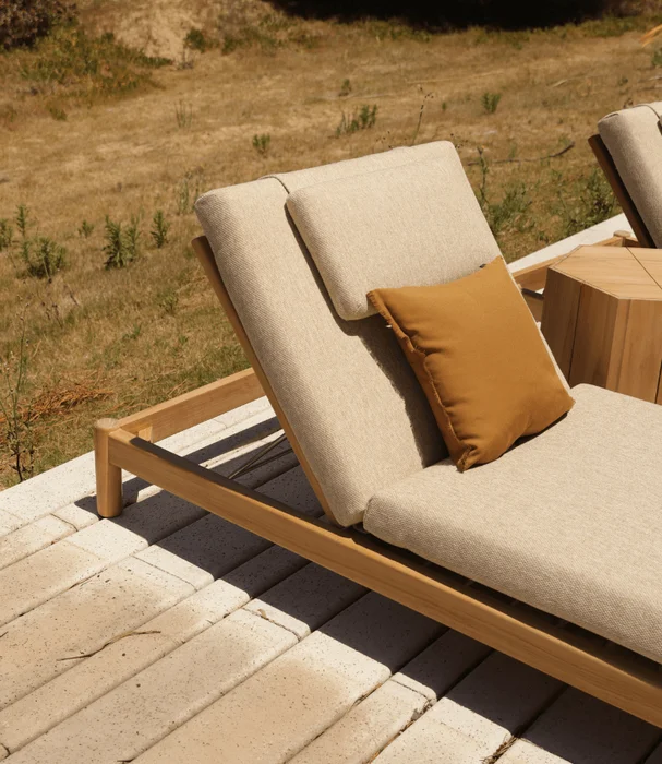 REPOSERA LARA TEKA CON COLCHONETA SECADO ULTRARAPIDO 203X83 en Madera natural - Muebles para el exterior, Uruguay | Masinfinito Casa, vista 2