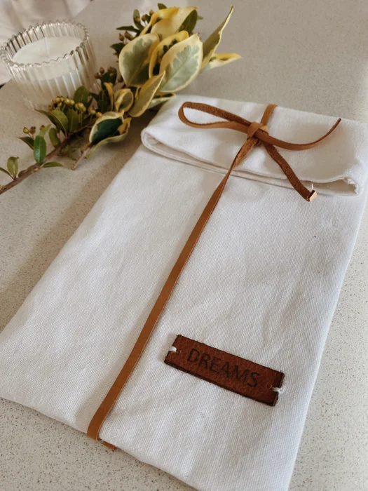 Sobre Lino en Blanco - Textiles, Uruguay | Dreams On Time