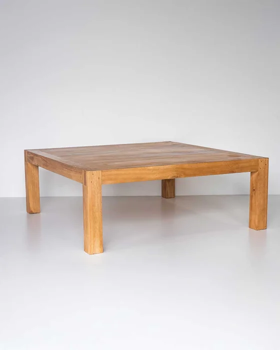 MESA RATONA GAROPABA 120x120 en Madera natural - Mesas de living, Uruguay | Fundamento Muebles
