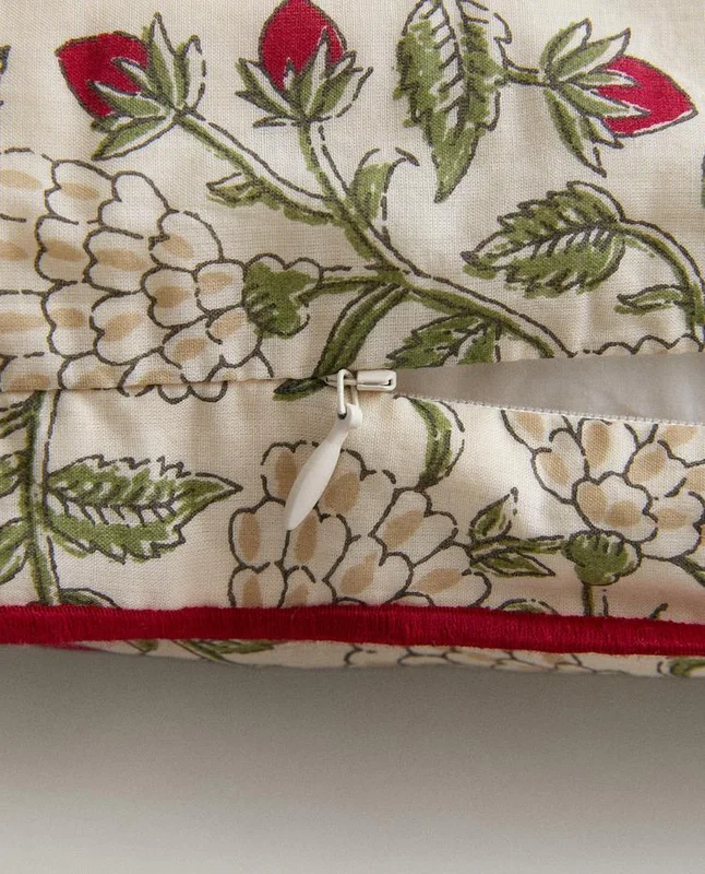 FUNDA COJÍN FLORES FRESAS en Multicolor - Textiles, Uruguay | Zara Home, vista 5