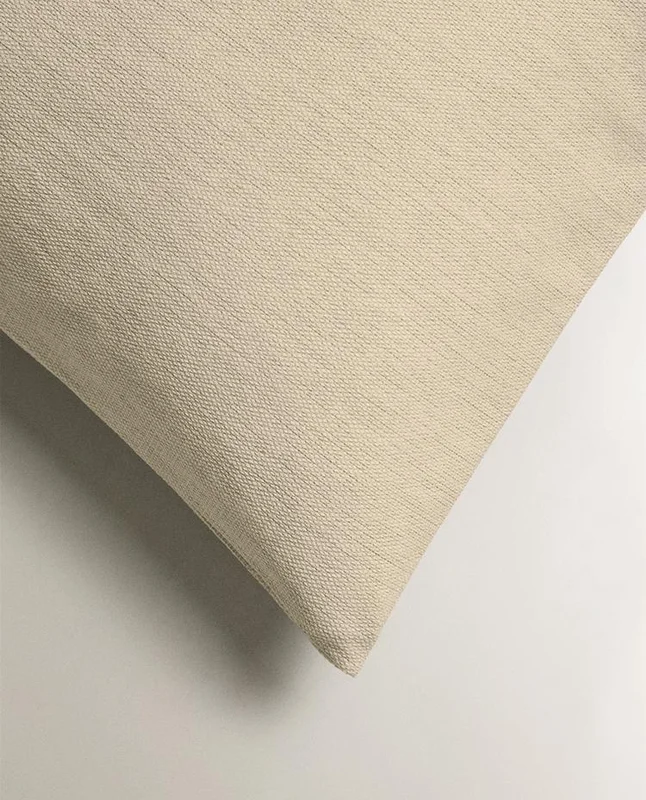 FUNDA COJÍN LISA en Beige - Textiles, Uruguay | Zara Home, vista 3