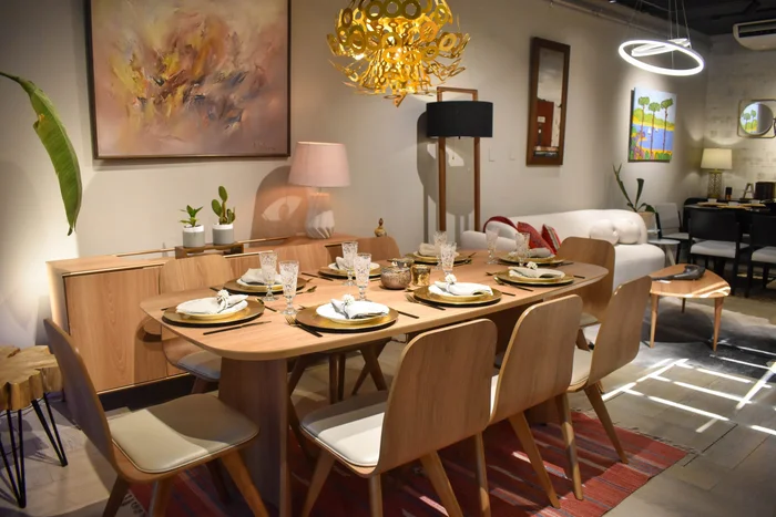 Mesa Michelle en Madera natural - Mesas de comedor, Uruguay | Furest, vista 4