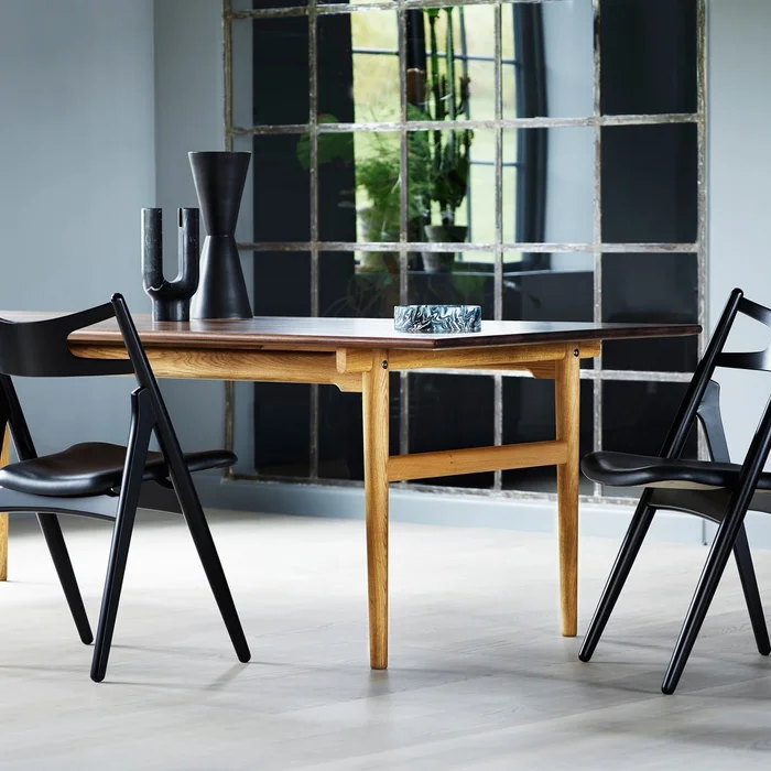 Mesa CH327 | Hans Wegner en Madera natural - Mesas de comedor, Uruguay | Mad for Modern, vista 3