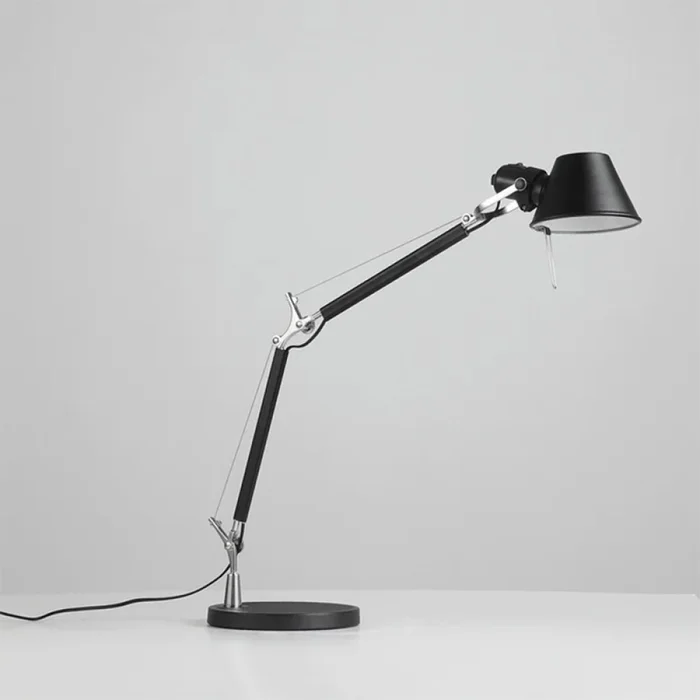 Lámpara de Mesa Charlotte Negra en Negro - Lámparas de mesa, Uruguay | Serlux, vista 4