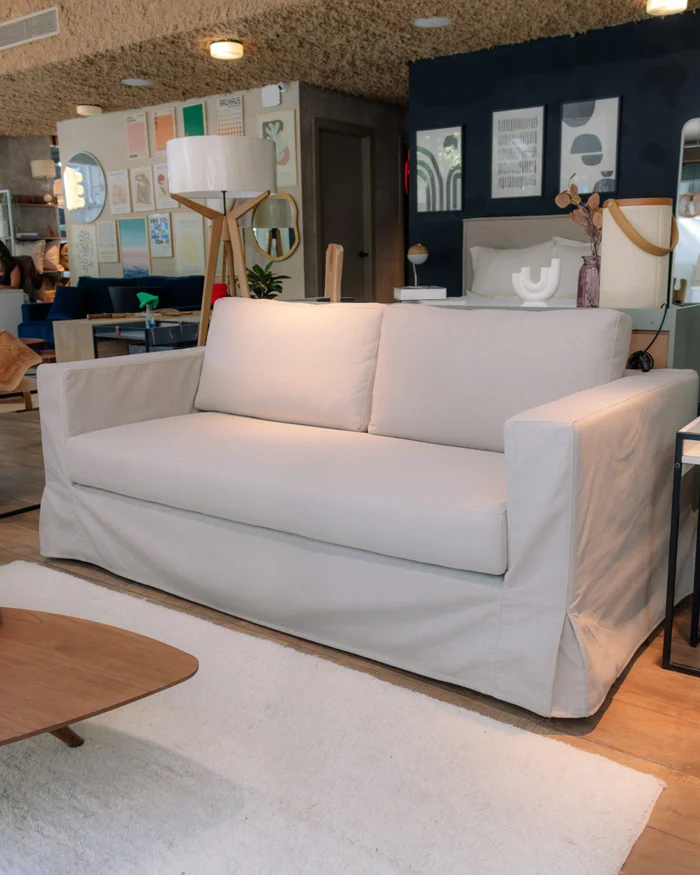 Sofá Mónaco con Funda Desmontable (190cm) - Beige en Madera natural - Sillones y sofás, Uruguay | Berna home, vista 2