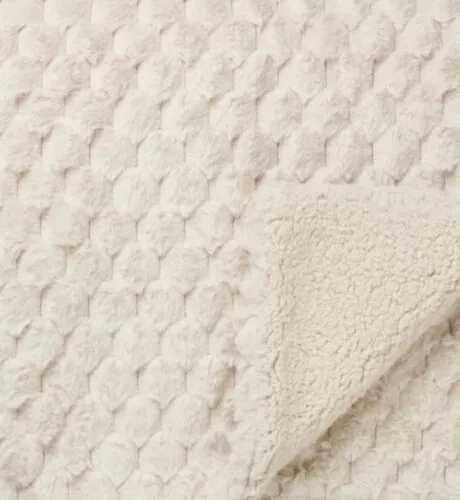 Manta throw HVIDBLOMME 150x200 pelo beige en Beige - Textiles, Uruguay | JYSK