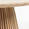 Mesa Jeanette madera maciza de teca Ø 120 cm en Madera natural - Mesas de comedor, Uruguay | Kavehome, vista 4 de 6