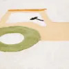 Alfombra Pecky 100% de algodón beige con tractor 90 x 150 cm en Multicolor - Textiles, Uruguay | Kavehome, vista 4 de 6