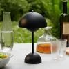 Lampara De Mesa Recargable Kers Negra en Negro - Lámparas de mesa, Uruguay | Unilux, vista 3 de 4