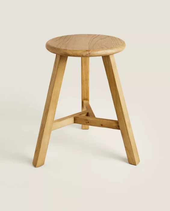 TABURETE MADERA OLMO - Sillas, Uruguay | Zara Home, vista 3