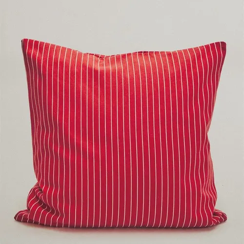 FUNDA COJÍN ALGODÓN RAYAS | KATHARINE POLE en Rojo - Textiles, Uruguay | Zara Home