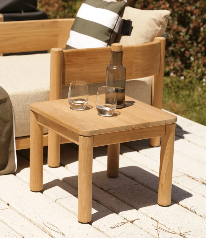 MESA LATERAL OUTDOOR LARA TEKA 50X50X50 en Madera natural - Muebles para el exterior, Uruguay | Masinfinito Casa, vista 2