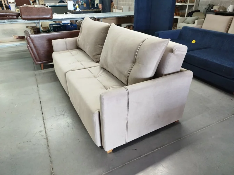 Sofá Cama Gramado 220cm – Beige Oscuro Easy Clean en Beige - Sillones y sofás, Uruguay | Berna Home, vista 5
