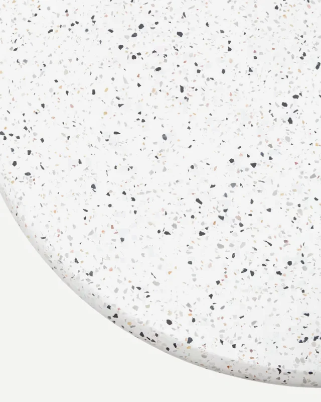 Mesa Saura - redonda de exterior de terrazzo blanco Ø 70 cm en Blanco - Mesas de comedor, Uruguay | Kavehome, vista 7