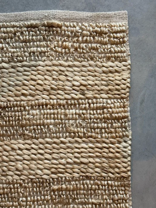 ALFOMBRA ESPIGA YUTE MARFIL en Off-white - Textiles, Uruguay | Masinfinito Casa, vista 2