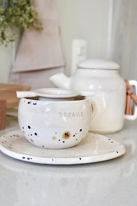 Cápsula dulce (taza y plato) en Beige - Decoración, Uruguay | Dreams On Time, vista 4