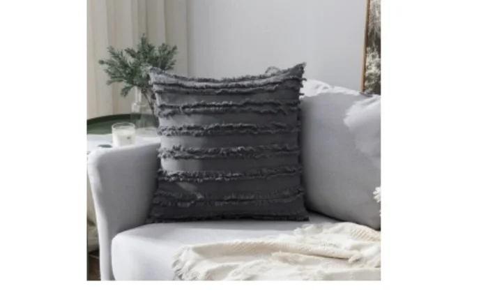 Almohadón con aplique Dark Grey en Gris - Textiles, Uruguay | Finkel