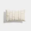 Funda de cojín amarilla Verion con detalle geométrico bordado 30 x 50 cm en Beige - Textiles, Uruguay | Kavehome, vista 1 de 4