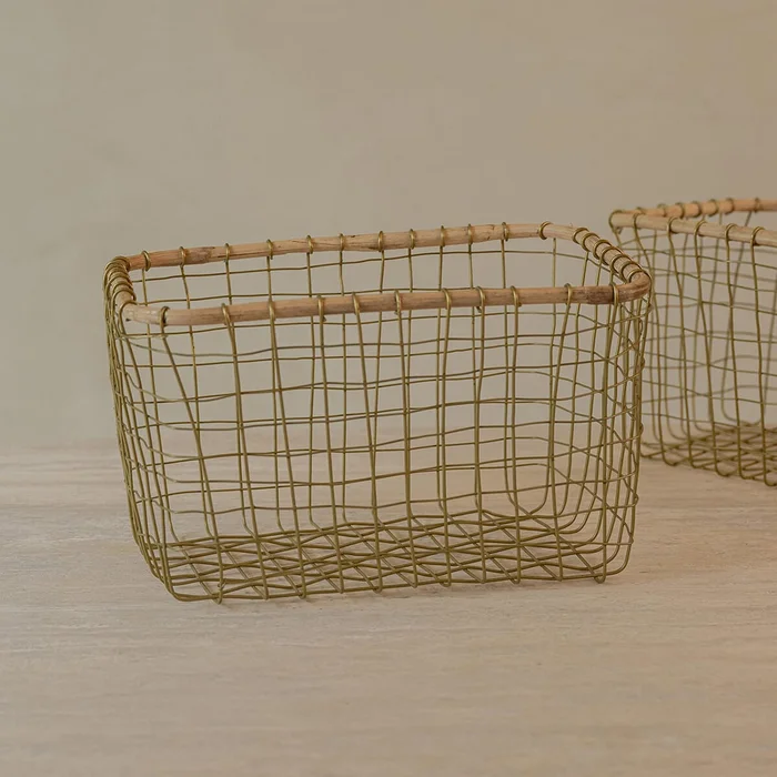 Canasto rectangular metal borde bamboo en Dorado - Canastos, Uruguay | De Arcos, vista 2