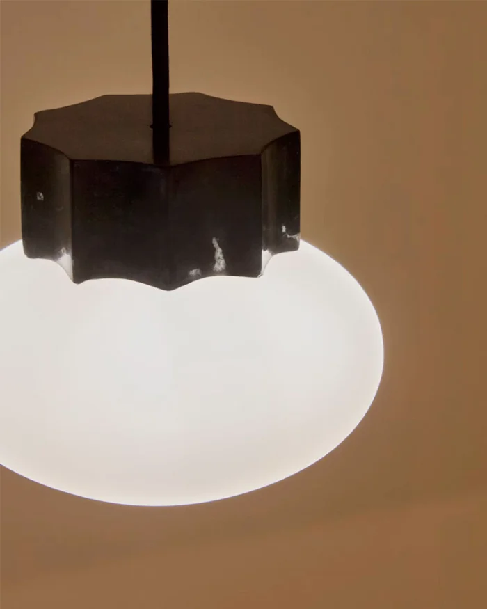 Lámpara de techo Idela de cristal ahumado y mármol negro Ø15 cm en Negro - Lámparas colgantes, Uruguay | Kavehome, vista 2