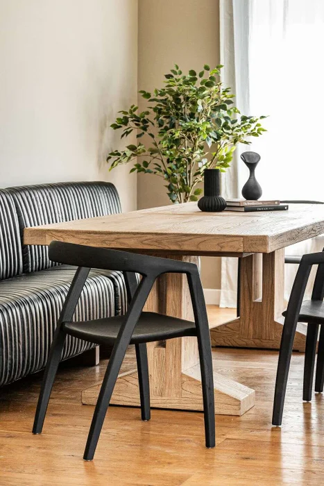 SILLON DE COMEDOR FERRARO - CUERO ITALIANO NEGRO - 1.53 MTS en Negro - Sillones y sofás, Uruguay | La Iberica, vista 16