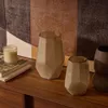 Jarrón Arai de vidrio reciclado gris - 16,5 cm en Marrón - Jarrones, Uruguay | Kavehome, vista 2 de 5