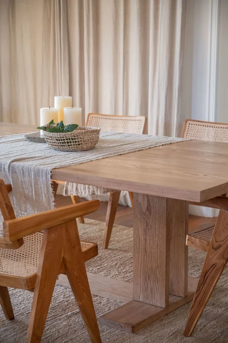 MESA COMEDOR LOURO ST BARTHS A MEDIDA en Madera natural - Mesas de comedor, Uruguay | Más Infinito Casa